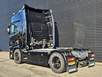 Scania R450 4x2 / 2 TANKS / NL TRUCK